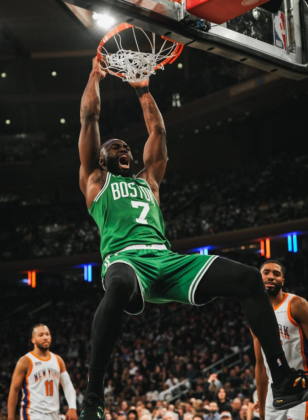 开云官网-湖人不断突破！，塔图姆连续三场比赛得分超过夺冠再创辉煌时刻的简单介绍