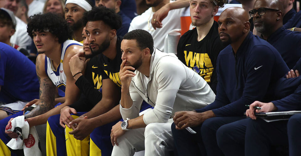 开云下载-库里新星败北表现突出，加拿大队前途光明！观众掌声雷动(超星董事长史超简历)