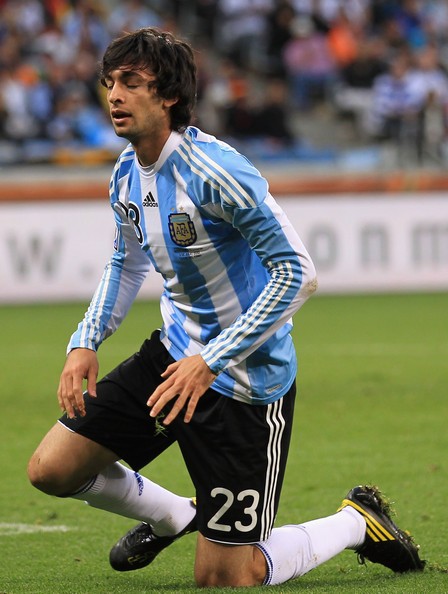 巴黎圣日耳曼内部会议纪要流出：加时末段官宣签约，欧联使命明确，球探报告显示潜力(巴黎圣日耳曼官网)